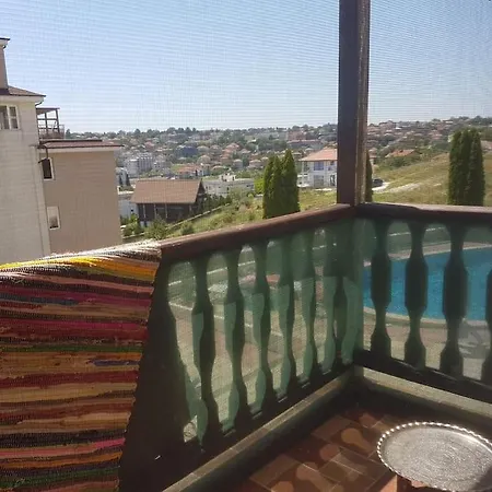 Byala Ala-bala With A Pool Apartment *